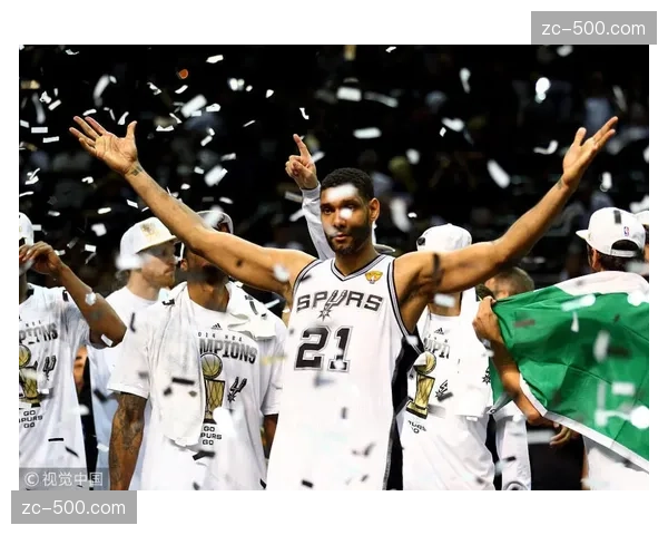 马刺进攻效率118.6防守效率110.1均列第三 文班亚马体系成熟